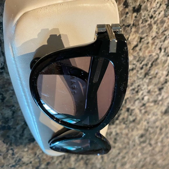 Sunglasses- Marc Jacobs’s sunglasses ‘like’ new- worn 1 time - Picture 5 of 6